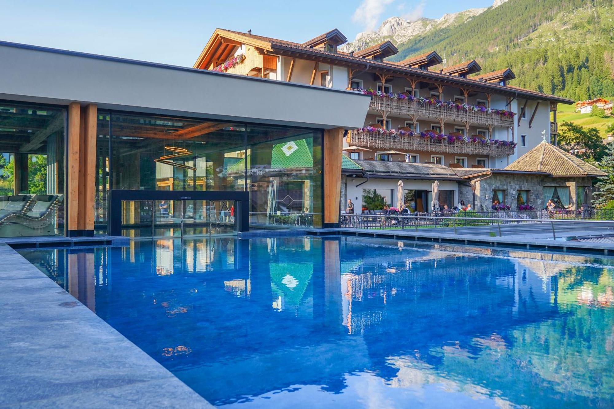 Resort Dolce Casa - Family & Spa Hotel Моэна Экстерьер фото